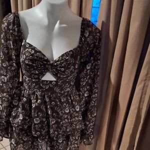Dark Floral Brown Off Shoulder Sweetheart Neckline Ruffle Mini Dress Medium
